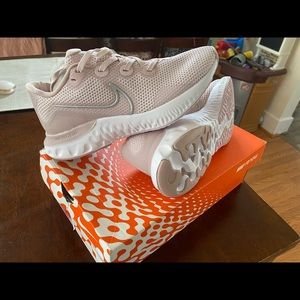 Women’s Nike Renew Run